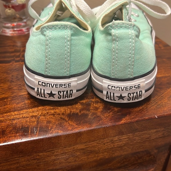 Converse Chuck All Star Tennis Shoes in Mint, Size 6, EUC - Picture 8 of 13